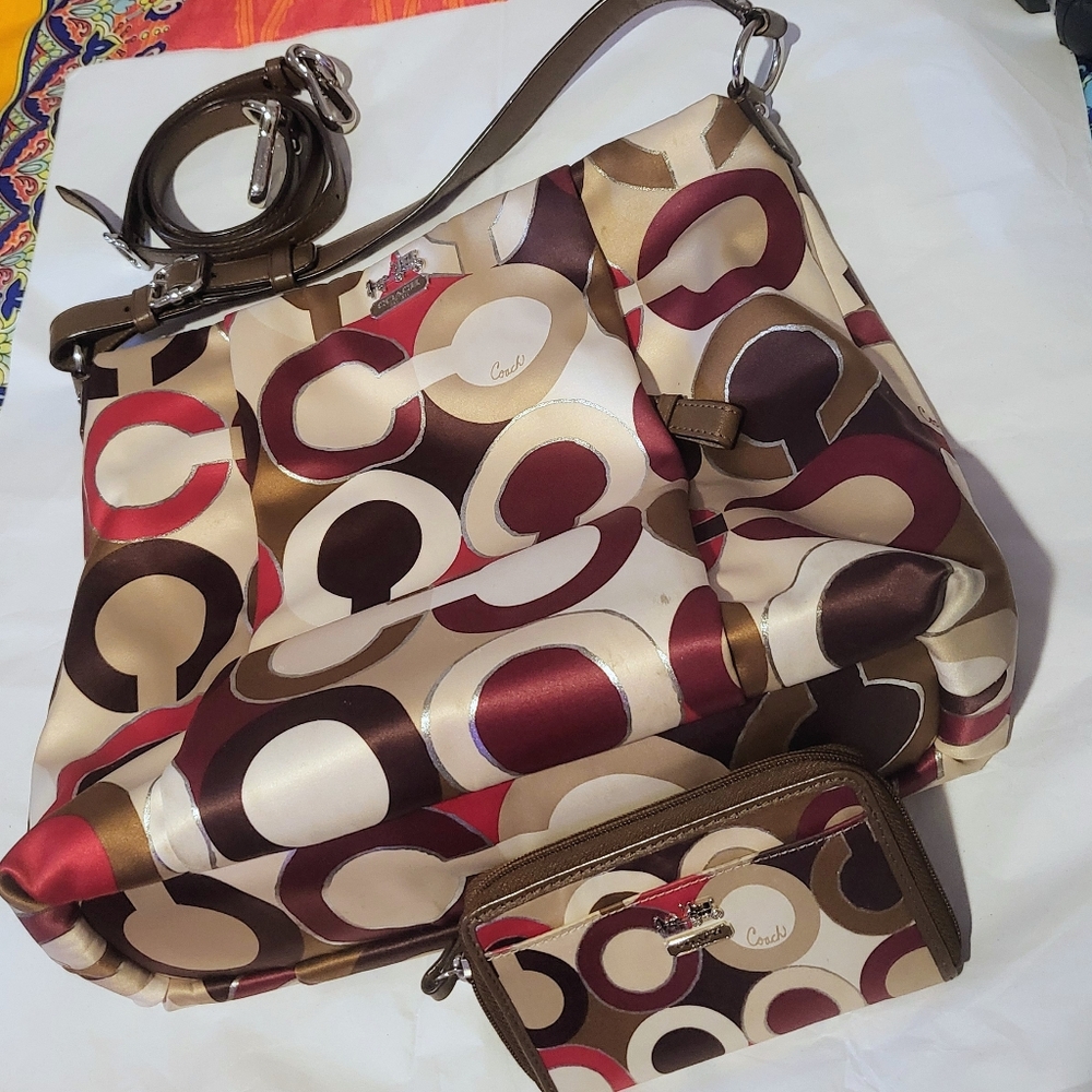 🙂$23.00🙂  Coach Signature Bag/wallet Set